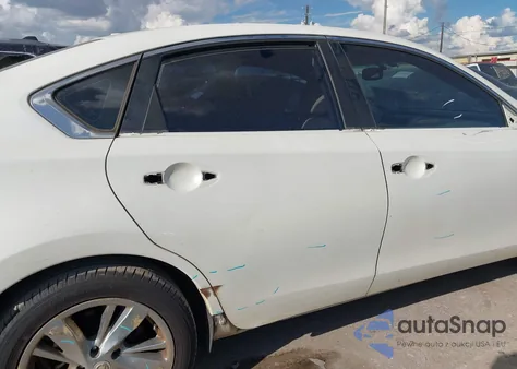 2015 Nissan Altima 2.5 Sl z USA, uszkodzony, nr VIN 1N4AL3AP0FC567475